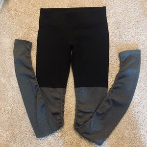 NWOT Alo Yoga Goddess Leggings Black/Gray